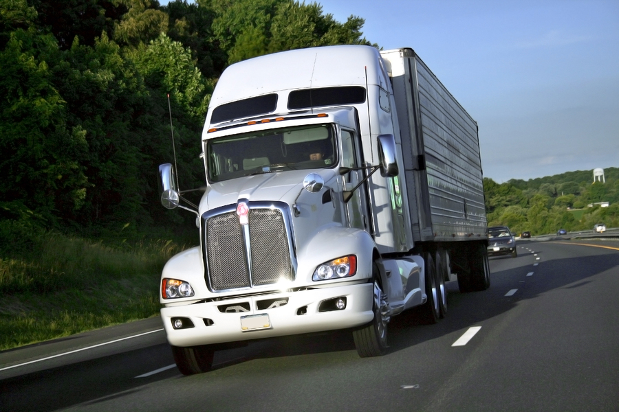 What Are Your Legal Rights After an Accident Involving a Commercial Truck?