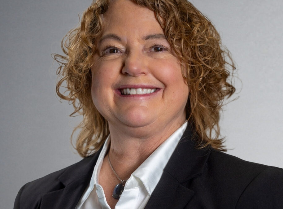 Betsylew Miale-Gix